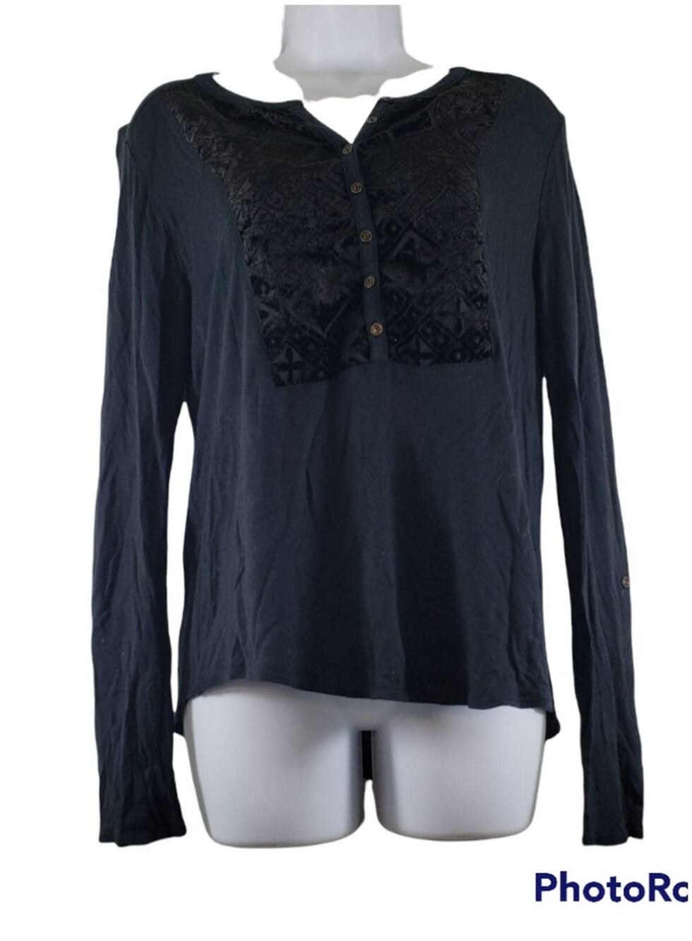 Lucky Brand Black Long Sleeve with Faux Velvet Design Size Medium